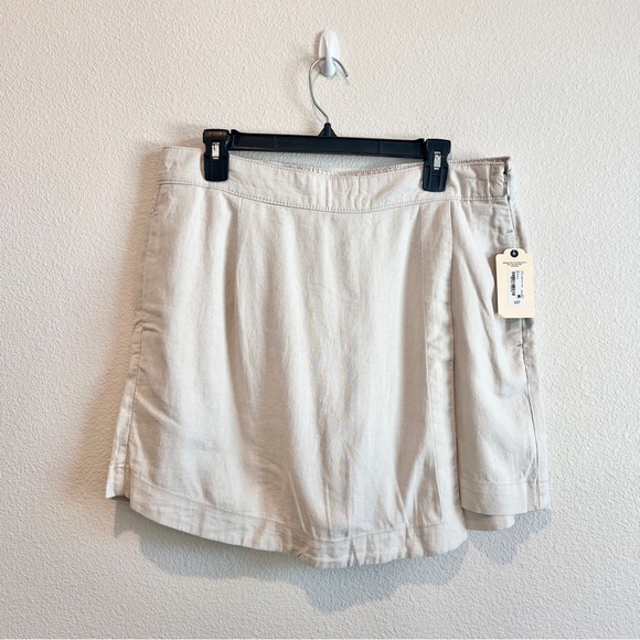 St. John’s Bay Linen Blend Skort Women’s 14 Beige Casual Summer Resort Golf - Picture 1 of 9